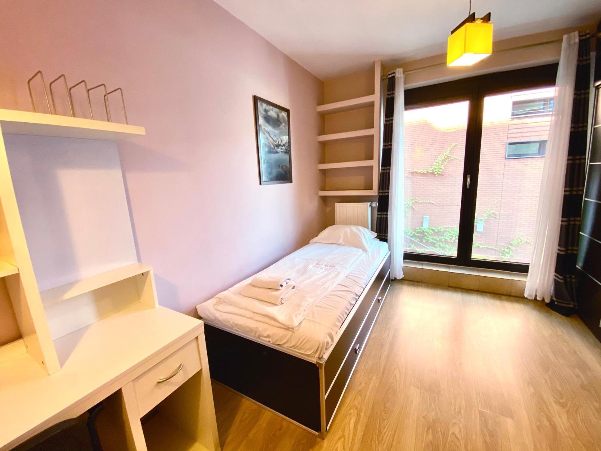 Mb Cracow Apartments Krakow Oda fotoğraf
